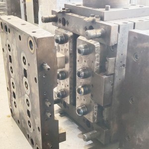China oem Production engine spare custom high quality molding parts plastic mold
